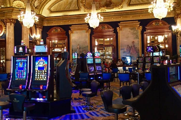 Menghubungkan Pengalaman Monte-Carlo dengan Dunia Digital